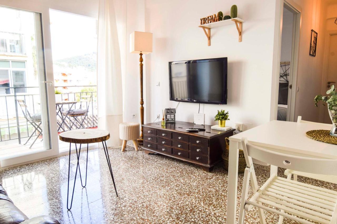 P&P Apartaments Arapiles Malaga Exterior photo