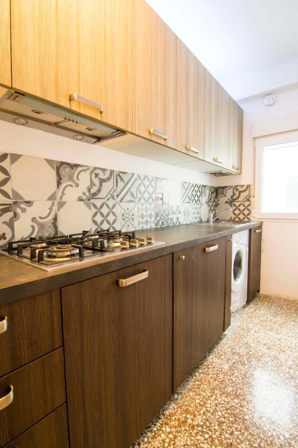 P&P Apartaments Arapiles Malaga Exterior photo