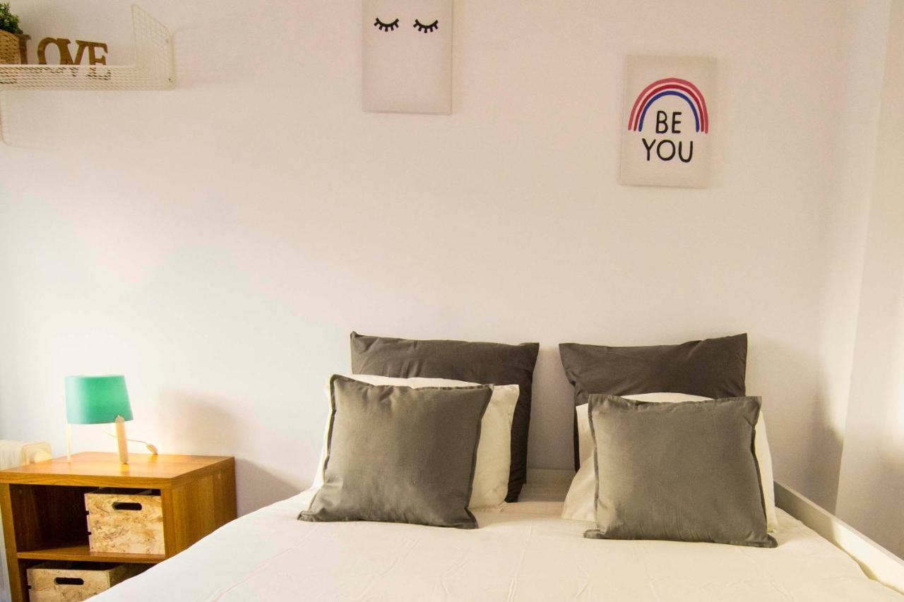 P&P Apartaments Arapiles Malaga Exterior photo
